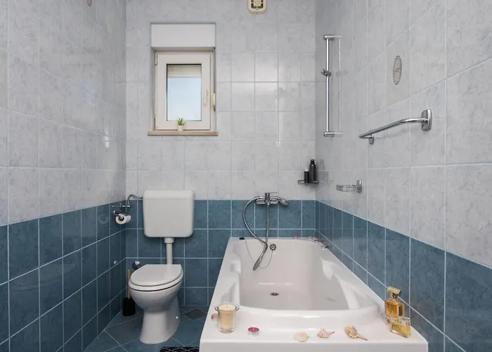 Marinera Трогир