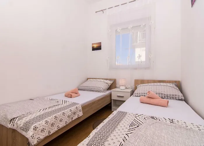 Marinera Трогир