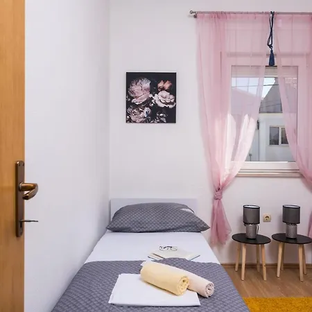 شقة Marinera تروغير